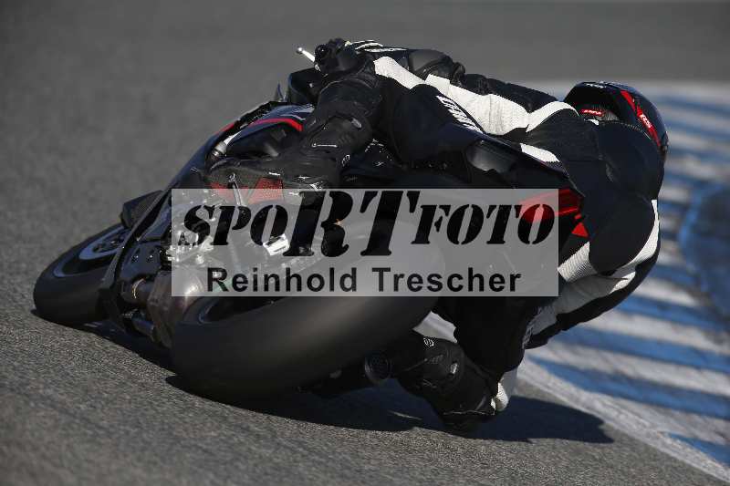 /Archiv-2024/01 26.-28.01.2024 Moto Center Thun Jerez/Gruppe rot-red/backside